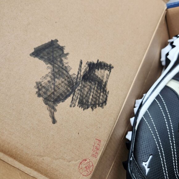 NIB Mizuno Black Fastpitch Softball Cleats 9 Spike Watley G3 Switch Shoes 12 - Picture 11 of 11